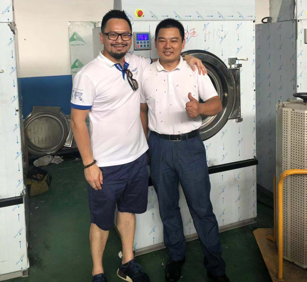印尼客戶參觀力凈洗滌設(shè)備 印尼客戶參觀力凈洗滌設(shè)備